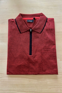 Rød melleret Polo shirts til mænd. Lynlås i halse,  korte ærmer og brystlomme